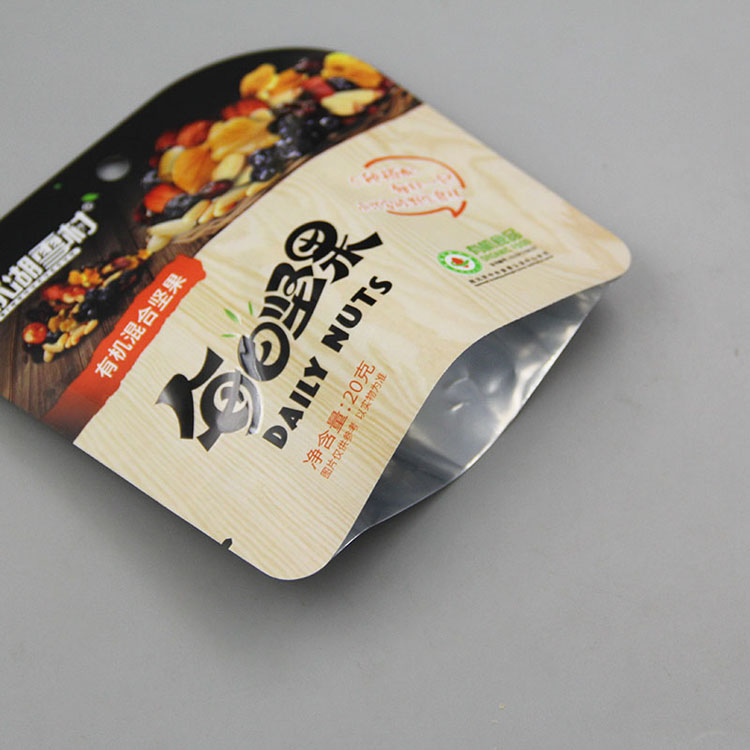 異形每日?qǐng)?jiān)果